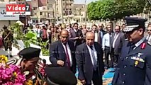 بالفيديو.. محافظ بنى سويف يضع أكاليل الزهور على قبر الجندي المجهول احتفالا بالعيد القومى للمحافظة