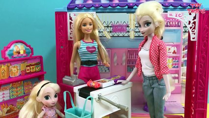 Grocery Shopping! Elsa & Anna kids shop at Barbie's Grocery Store  Barbie Car  Can