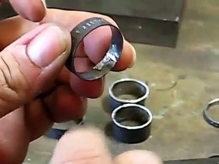 Using Cratex small wheel to smooth a solder seam