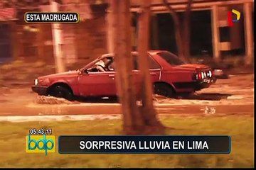 Intensa lluvia de madrugada inunda diversas calles de Lima