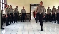 Mereka Polisi Unik Dan Dancer Polki