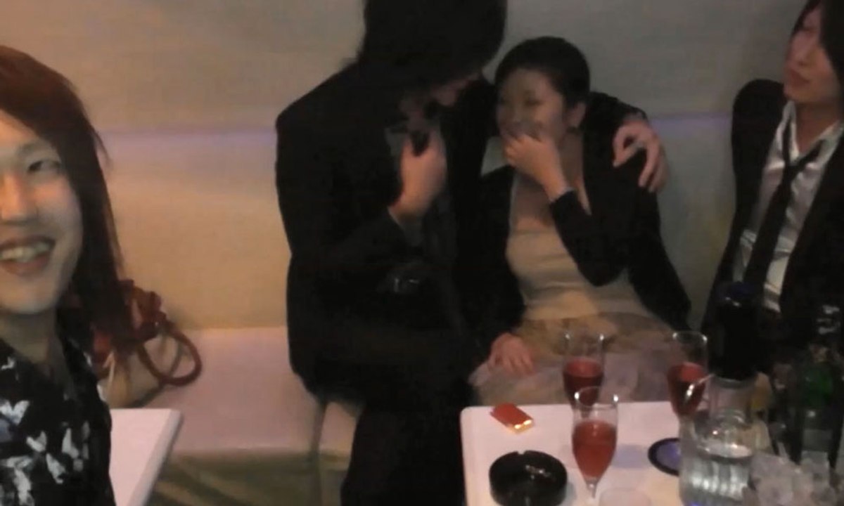 客とドキュメント,ホストがアウトレイジを真似&ラッスンゴレライ,名古屋ホストクラブ