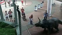 Jurassic Park Augmented Reality experience at Universal Studios, Orlando - by INDE - YouTube