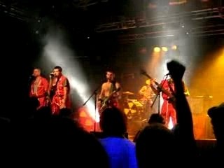 ALERTE ROUGE extrait de "SI T'AS LA FIEVRE" - sept 2007