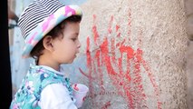 فنانون وسكان في صنعاء يعبرون عن رفضهم للحرب في رسوم غرافيتي