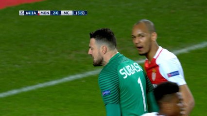 Champions League - Monaco/Manchester - 1/8ème de finale retour - La parade de Subasic devant Agüero