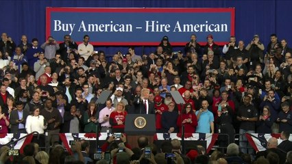 Trump revisará normas de emisiones en fabricación de automóviles