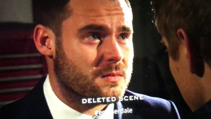 Emmerdale 2017 deleted scene - Aaron & Robert confess their love ❤️