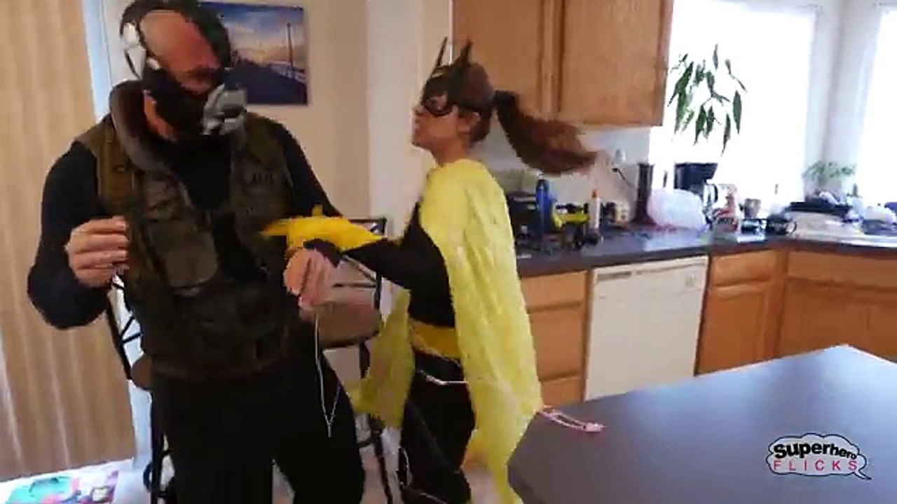 Bane vs Batgirl - Air Horn, Party Popper and Silly String Battle! | Superhero Movie B^)