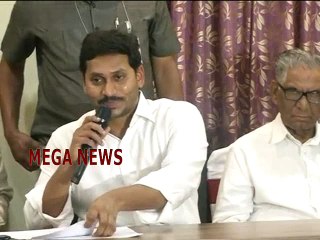 ప‌వ‌న్ క‌ల్యాణ్‌చంద్ర‌బాబు చేతులో ఒ కీలుబొమ్మ‌ || Y S Jagan Hot Comments on Pawan Kalyan Behavior