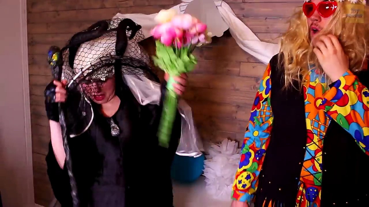 И доктор Эльза летит замороженные весело джокер розовый шалость Девушка-паук человек-паук супергерой вес вес вес в