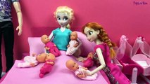 Elsa has 6 baby girls! Elsa gives birth to Kinder surprise egg in funny dream! Frozen video.-z