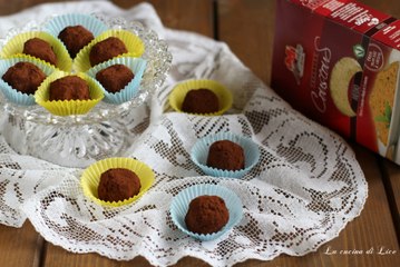 Tartufi di couscous con caffè e cioccolato