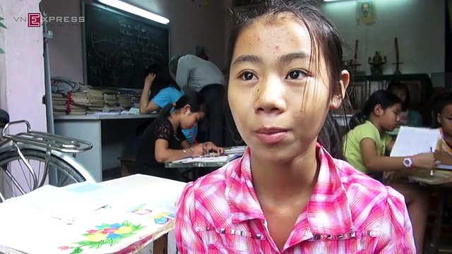 Lớp học tình thương của vợ chồng bà giáo 70 tuổi ở Sài Gòn