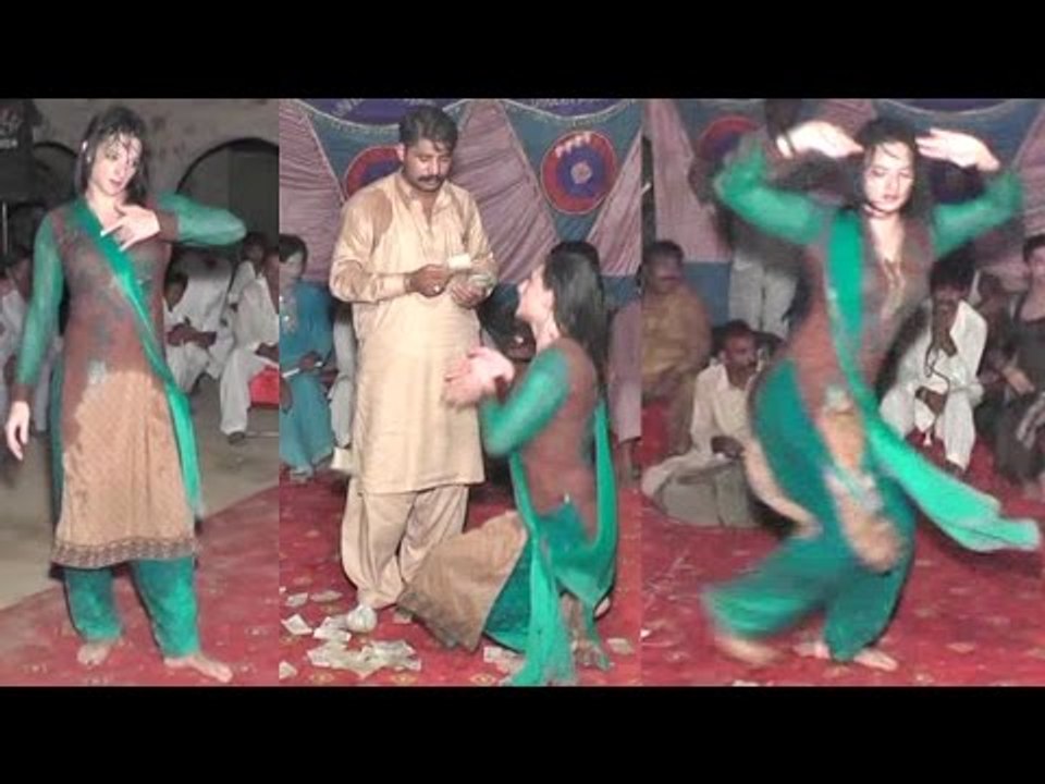 Girl Amazing Dance on Punjabi Marriage - You never see before