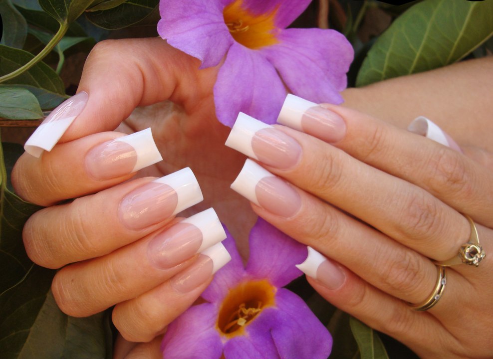 PINK & WHITE BREAK DOWN
