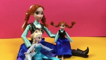 Frozen Dolls Come Alive While Anna Is