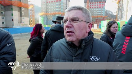 Presidente do COI visita Vila Olímpica de Pyeongchang 2018