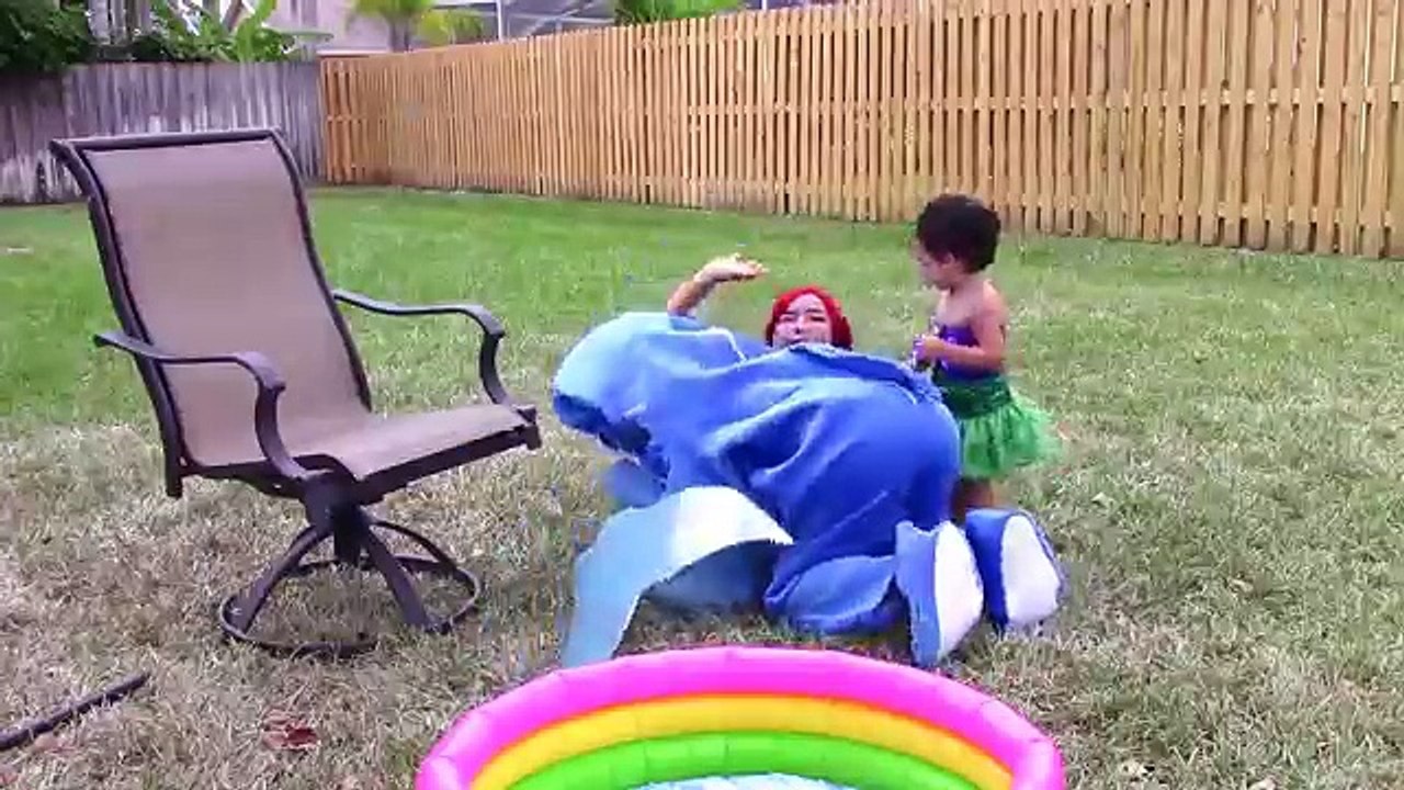 Baby Frozen Elsa & Baby Spiderman Are Kidnapped w Cinderella, Joker Fireman, Venom
