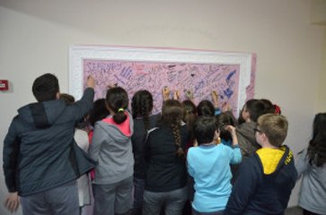 Düşünceni Dök Duvarı" Öğrencilerin Dert Ortağı Oldu