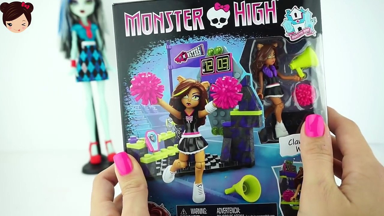 Huevo Sorpresa Gigante de Draculaura de Monster High de Plastilina Play Doh en Español