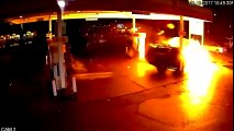 Une pompe à essence de Seattle percutée par un SUV Uber à pleine vitesse !