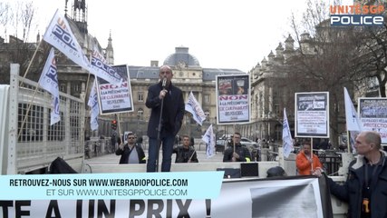 RASSEMBLEMENT DEVANT LE PALAIS DE JUSTICE DE PARIS EN SOUTIEN À DAMIEN À L'APPEL D'UNITÉ SGP POLICE