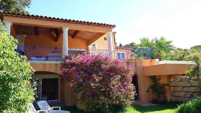 Vente Villa à Sainte-Maxime - Piscine et vue mer Secteur Résidentiel - 240 m²