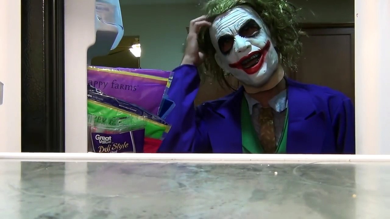 SPIDERMAN vs JOKER! Joker Poo Colored Balls w/ Pink Spidergirl Frozen Elsa - Fun Superhero