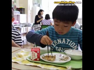 Japon Çocuklarına Küçücük Yaşlarında Sorumluluk Sahibi Olmayı Öğreten Eğitim Sistemi