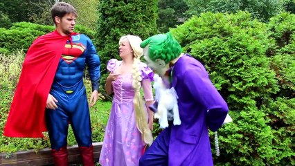 Frozen Elsa & Anna NAIL POLISH CHALLENGE! w/ Spiderman Joker McDonalds Pepsi Kids Fun In R