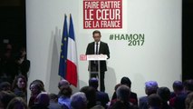 Hamon dénonce une campagne polluée par l'argent