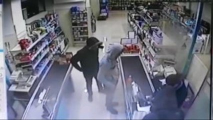 Market Soygunu Kamerada