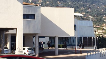 Attaque dans un lycée de Grasse: le Raid après son intervention