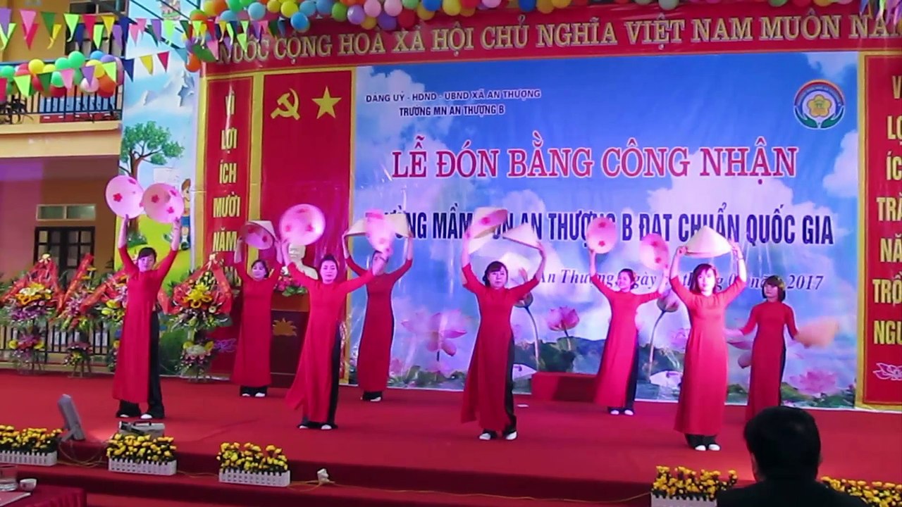 Việt Nam quê hương tôi - ST: Đỗ Nhuận, Tốp múa của các cô giáo MNAT-B
