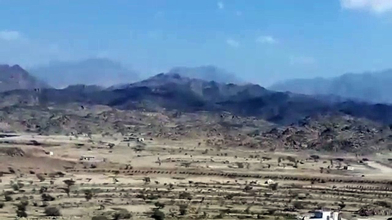 Real UFO With Aliens Caught On Camera From Saudi Arabia - UFO Or Military Vehicle Alien Sightings