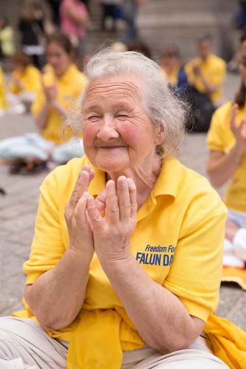 An Introduction to Falun Gong  فالون دافا، مدیتیشنی آرام و دلپذیر