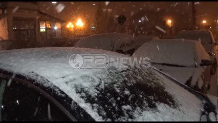 Ora News – Shkodra përfshihet nga reshje intensive të dëborës