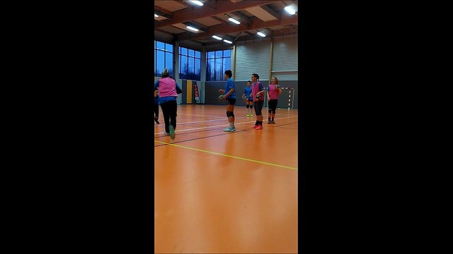 Entrainement n°1 Celles sur Belle LFH salle Omnisport de Champdeniers