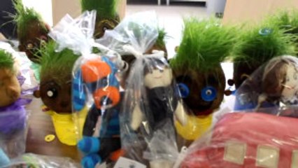 Hem Kursiyerlerinin Ürettikleri Oyuncaklar Hasta Çocukları Sevindirdi