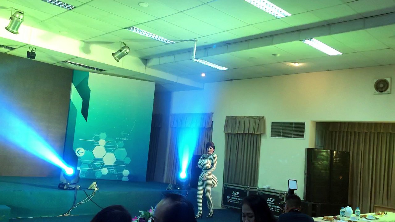 Drag Queen Skarlet & TMA Dancing club | QTSC Anniversary XII - 2017