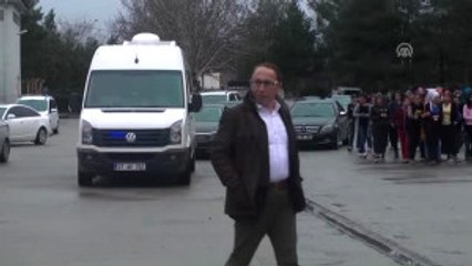 Eker: "Kandan Başka Hiçbir Şeyi Getirmeyen Bir Kavganın Kimseye Bir Faydası Olmamıştır"