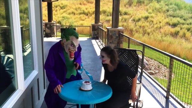 Ведьма напали Аннабель лицо выявить Виктория и урод Папа игрушка уроды