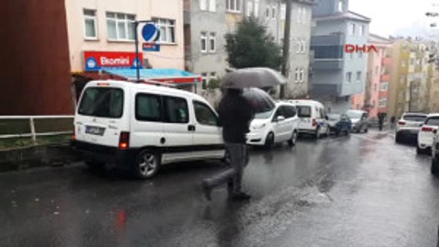 Zonguldak Marketteki Kadına Şişeyle Saldırıp Kasayı Soyan Şüpheli Yakalandı