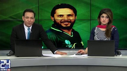 Shahid Afridi wants to play football with international footballers