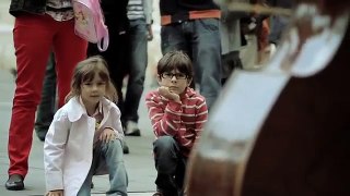 A Little Girl Gives Coins To A Street Musician And Gets The Best Surprise In Return - YouTube