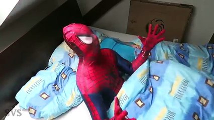 Pink Spidergirl pregnant vs Doctor Joker- Merida & Baby Spiderman alliance! Superheroes in