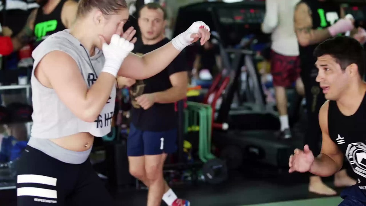 Ronda Rousey's jab