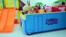 Pig George da Familia Peppa Pig no Parque de Diversao!!! Em Portugues Tototoykids