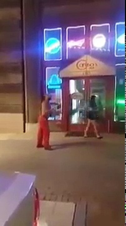4 Dudes Try To Jump A Man Because They Think He's Gay But He Ends Up Beating All Of Them Up!